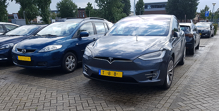 Een elektrische auto verzekeren kan niet bij elke verzekeraar © Alleverzekeringenopeenrij.nl
