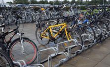 Ook nieuwe kinderfietsen zijn duur. Sluit dus een goede fietsverzekering af. © Alleverzekeringenopeenrij.nl