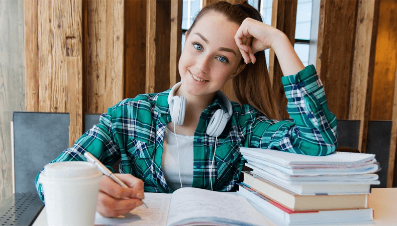 Ga je studeren en op kamers wonen? Sluit een studentenverzekering af! © Anastasia Gepp / Pixabay